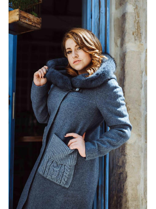 Пальто с натуральным мехом — изображение 3