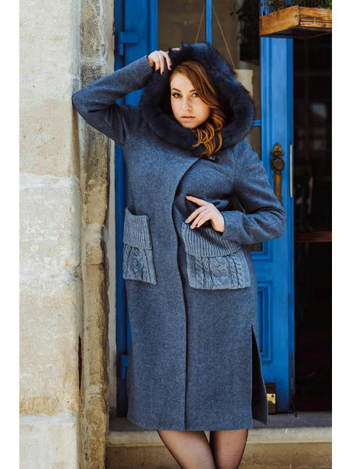 Пальто с натуральным мехом