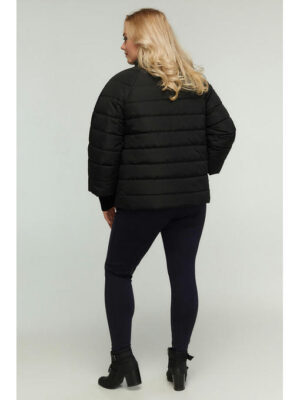 Укороченная демисезонная курточка