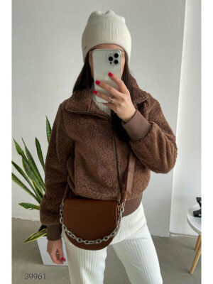 Куртка из искусственного меха