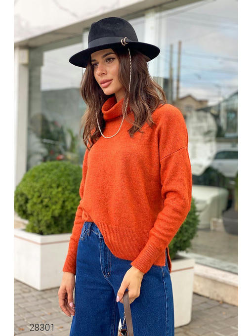 Свитер оверсайз с высоким воротом — изображение 2