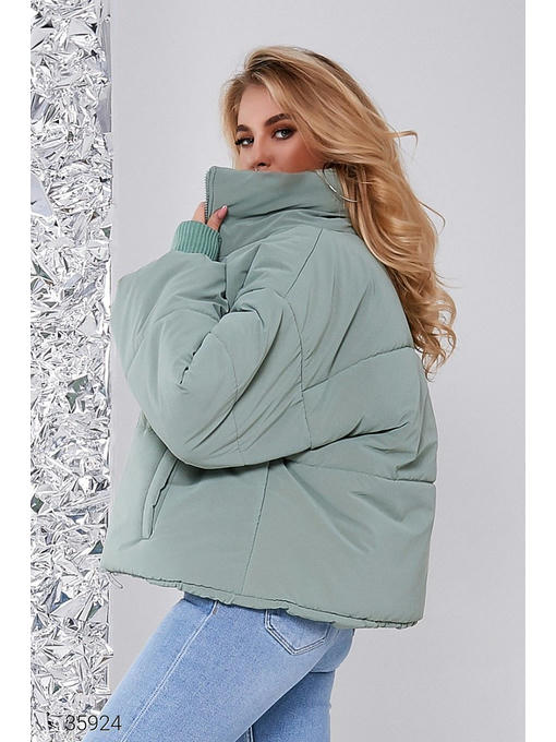 Короткая дутая оверсайз куртка — изображение 3