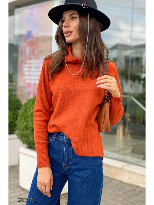 Свитер оверсайз с высоким воротом — изображение 5