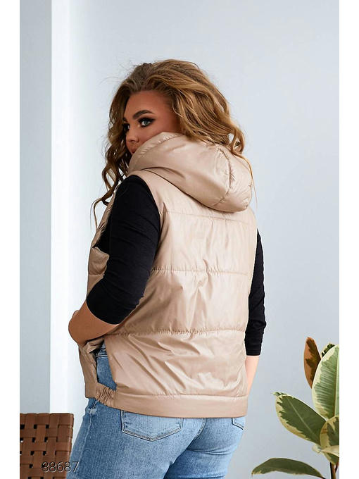 Женский жилет большого размера с капюшоном — изображение 3