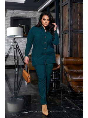 Костюм из рубашки и штанов