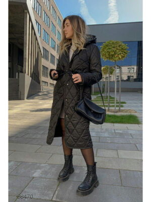 Стёганое пальто с капюшоном