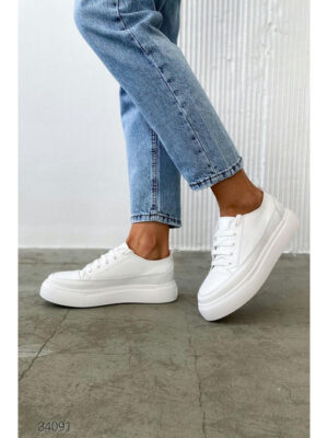 Кожаные кеды на высокой подошве