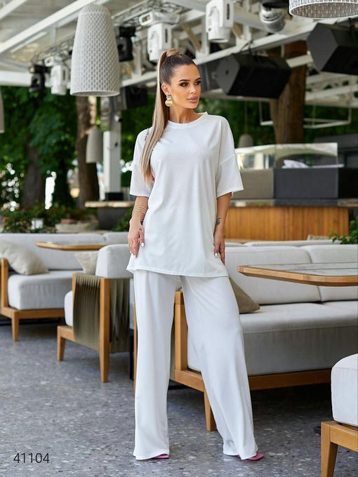 Женский базовый костюм — изображение 2