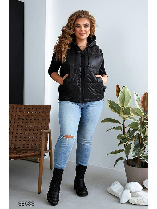 Женский жилет большого размера с капюшоном — изображение 2
