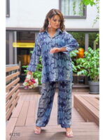 Женский шёлковый костюм