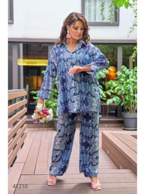 Женский шёлковый костюм