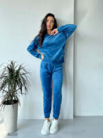 Костюм велюровый женский