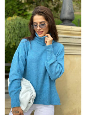 Свитер оверсайз с высоким воротом