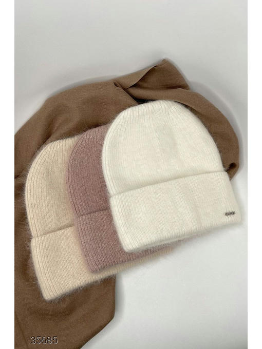 Пушистая ангоровая шапка-бини с отворотом — изображение 5