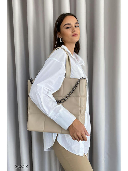 Объёмная стеганная сумка-тоут с короткими ручками — изображение 2