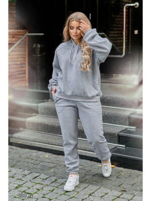 Теплый базовый женский костюм с капюшоном