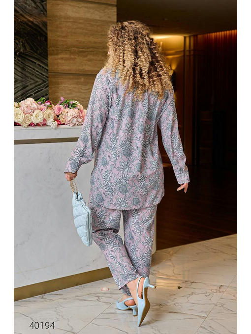 Костюм женский с рубашкой — изображение 3