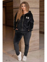 Женский велюровый костюм