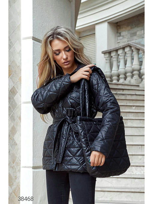 Куртка стёганная с сумкой — изображение 2