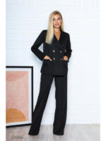 Замшевый костюм из двубортного блейзера и брюк-палаццо