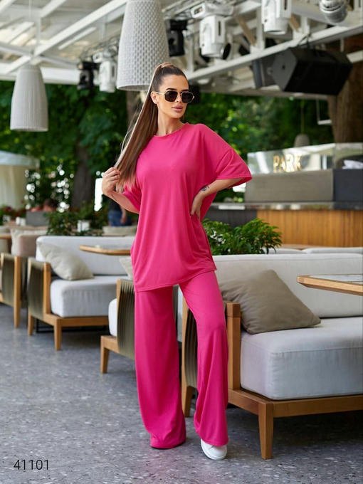 Женский базовый костюм