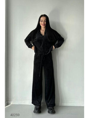 Женский велюровый костюм тройка