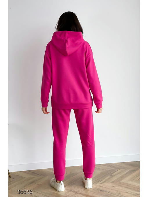 Трикотажный костюм из худи и джоггеров — изображение 4