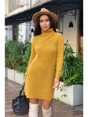 Удлиненный свитер с высоким воротом