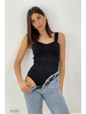 Вязанный боди с перфорацией