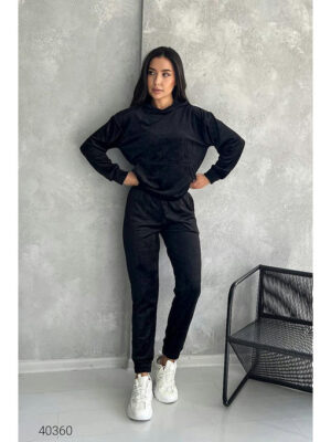 Костюм велюровый женский