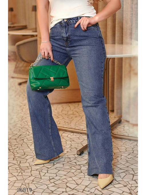 Расклешенные джинсы с завышенной талией — изображение 2