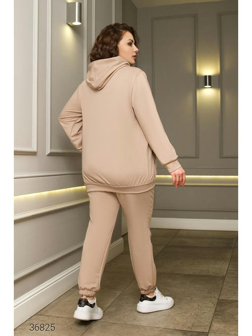 Трикотажный костюм из худи и джоггеров — изображение 3