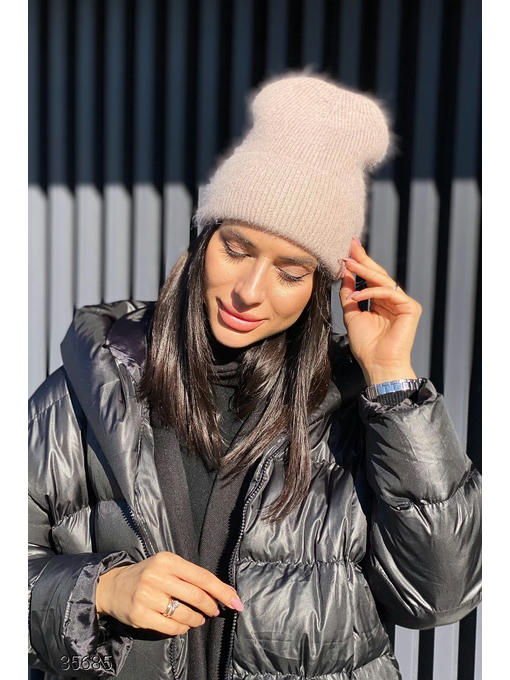 Пушистая ангоровая шапка-бини с отворотом — изображение 2