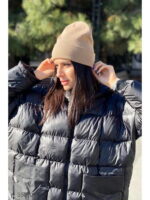 Вязанная шапка-бини с отворотом