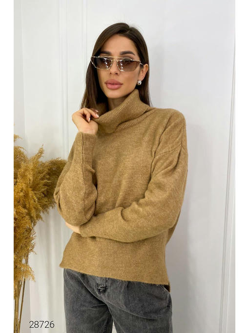 Свитер оверсайз с высоким воротом — изображение 5