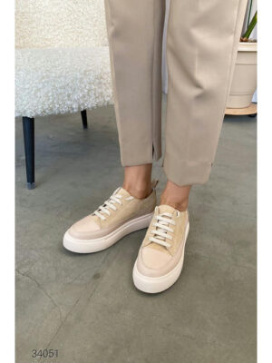 Кеды на высокой подошве из натуральных материалов