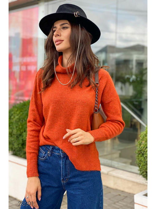 Свитер оверсайз с высоким воротом