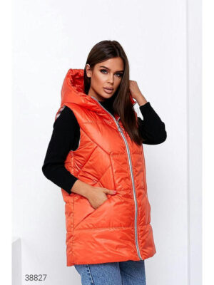 Жилет с капюшоном женский