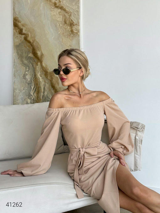 Платье с объемными рукавами — изображение 2