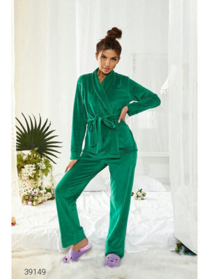 Женский домашний костюм из велюра