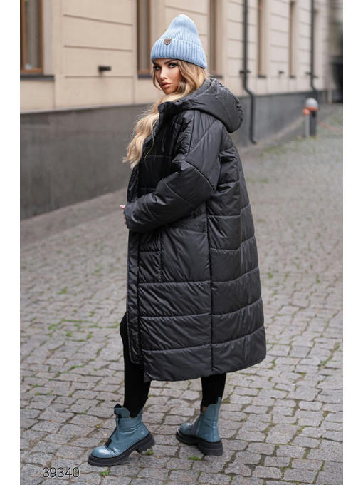 Зимнее женское пальто с капюшоном — изображение 3