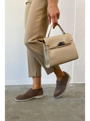 Замшевые лоферы без застежки