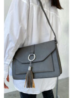 Сумка с кисточкой