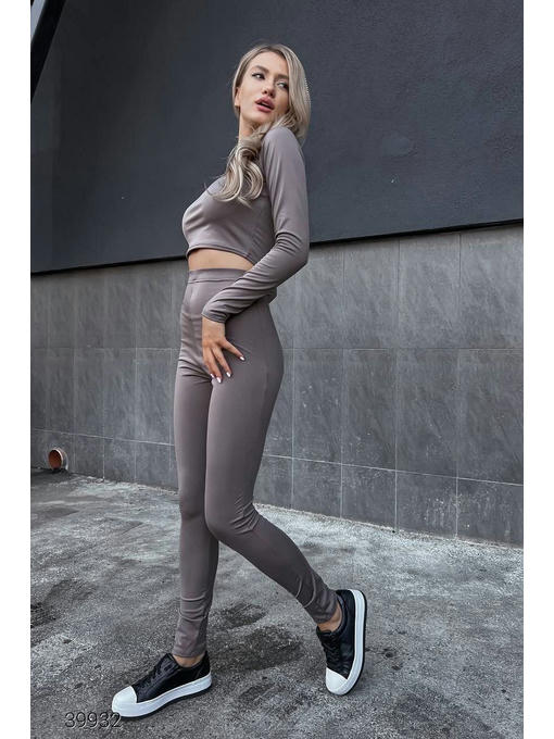 Костюм женский — изображение 3