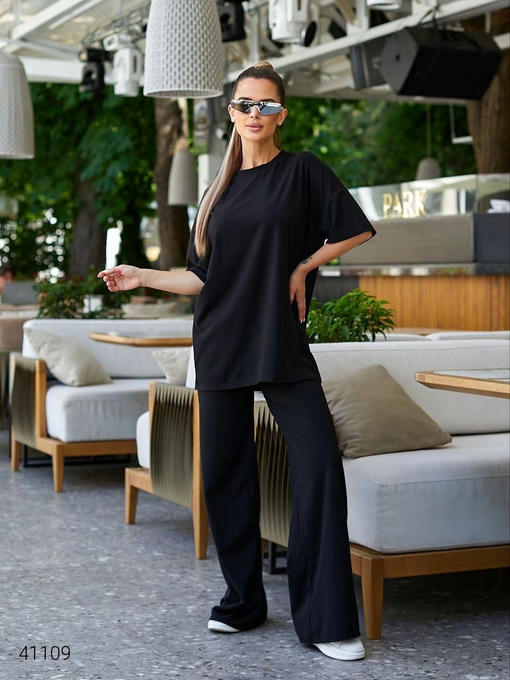 Женский базовый костюм — изображение 3