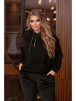 Тёплое худи с накладным карманом