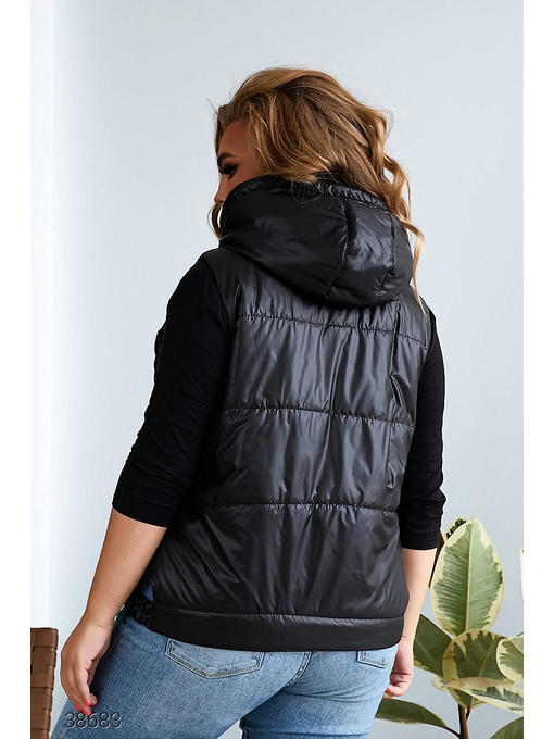 Женский жилет большого размера с капюшоном — изображение 4