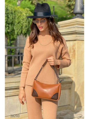 Сумка на плечо с ремнём-цепочкой