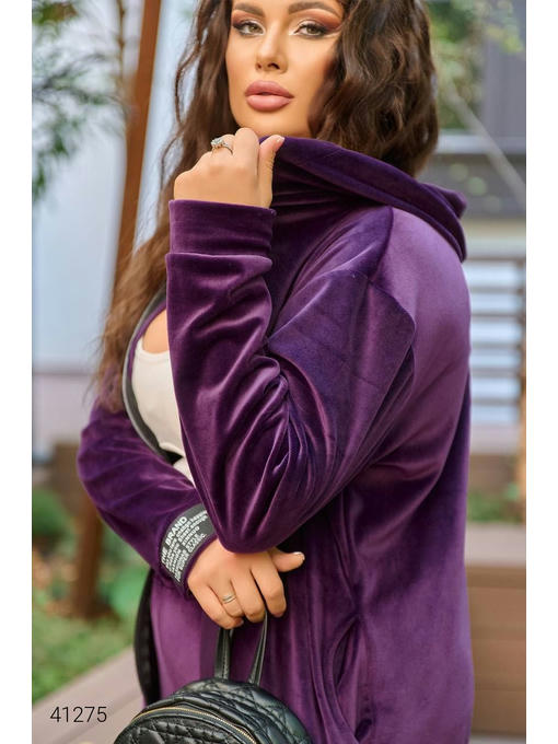 Велюровый женский костюм — изображение 3