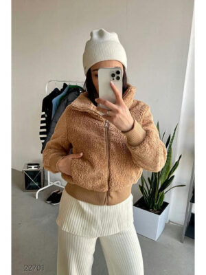 Куртка из искусственного меха